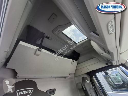 Traktor Iveco