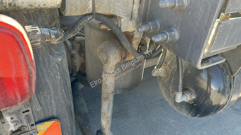 Traktor Volvo 440 (GOOD CONDITION / BONNE ETAT)