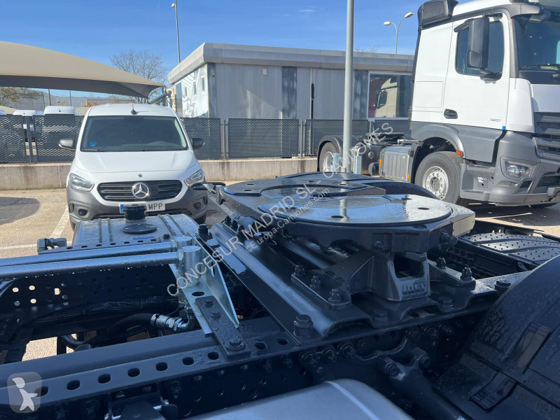 Traktor Mercedes  1851 LS