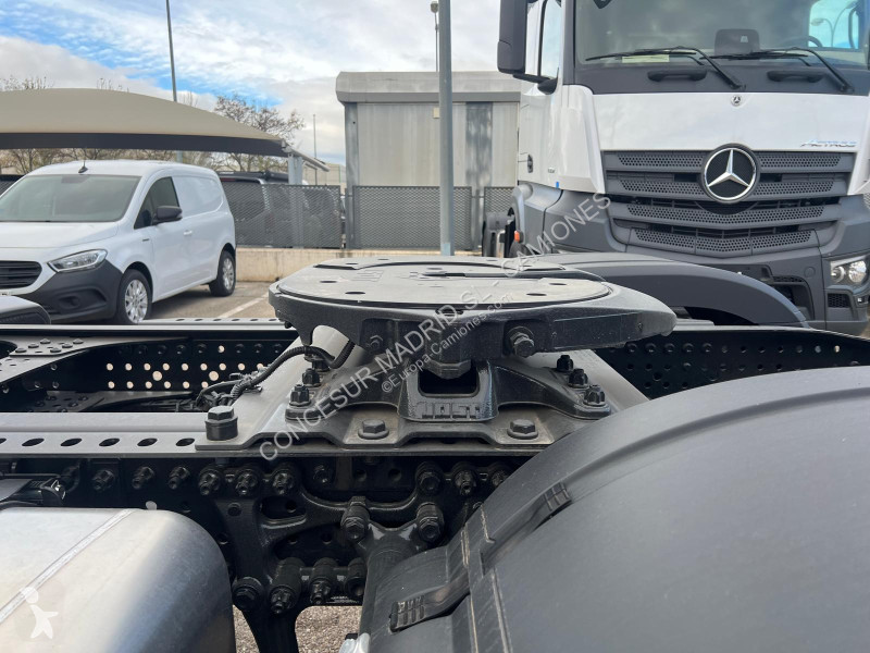 Traktor Mercedes  1845 LS