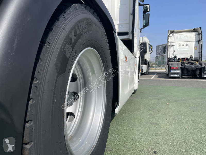 Traktor Scania -Series 450