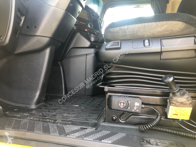 Traktor Mercedes  1846 LS + HAD