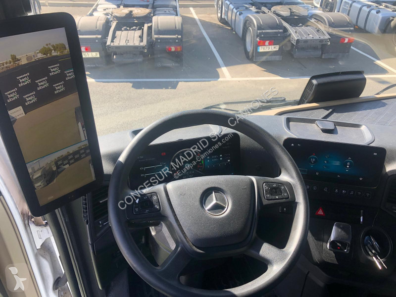 Traktor Mercedes  1851 LS