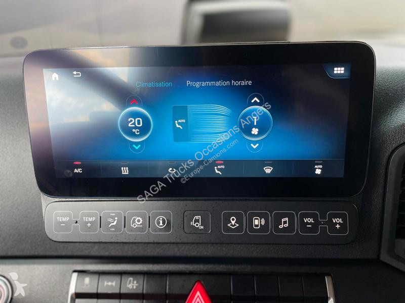 Trekker Mercedes F 1848 StreamSpace 2.50M