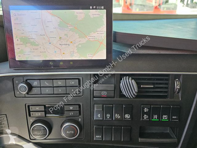 Tahač Volvo 500...