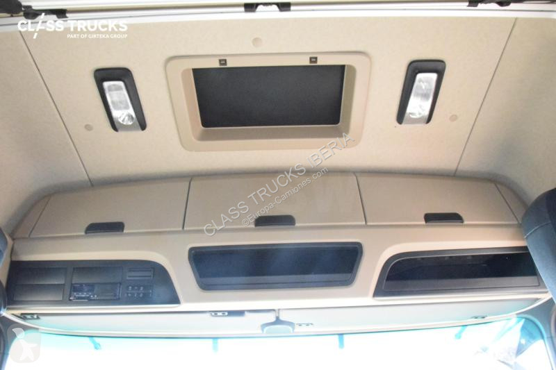 Traktor Mercedes 5 1845 BigSpace