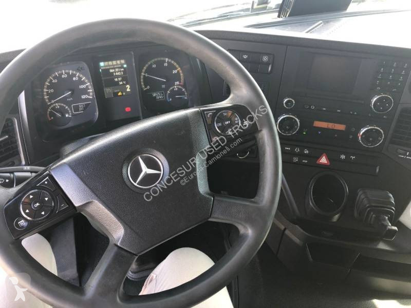 Traktor Mercedes