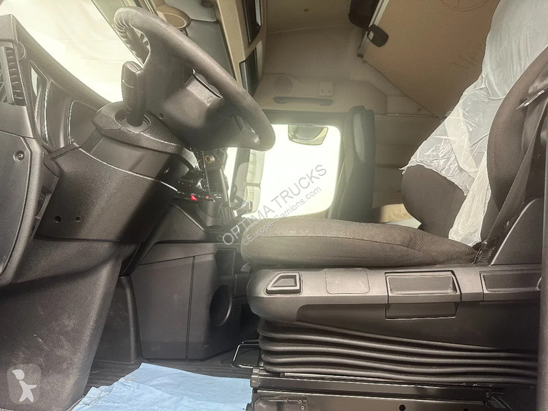 جرار Mercedes 1845 AIRCO / ADR