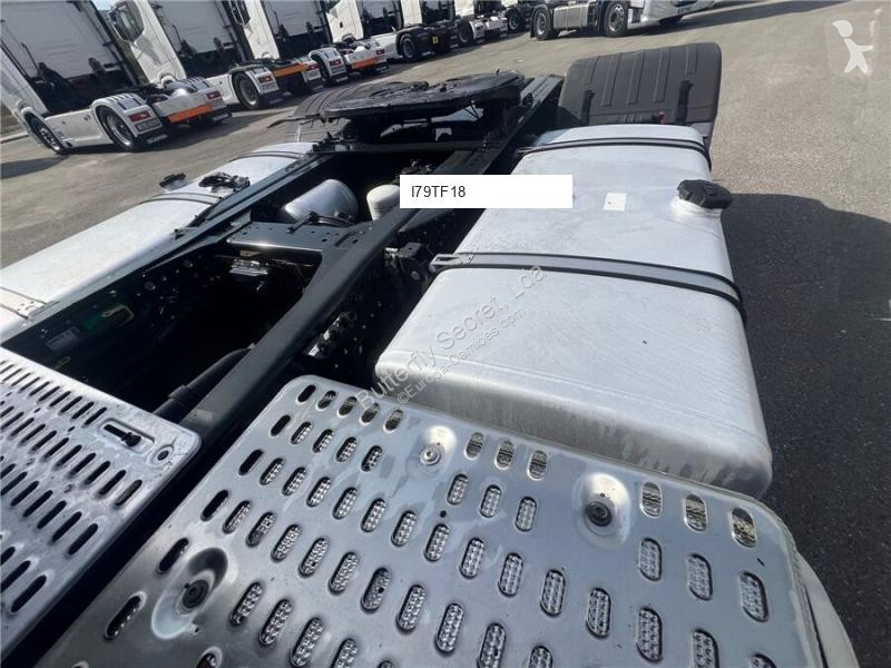Iveco AS440S46T/P tractor unit