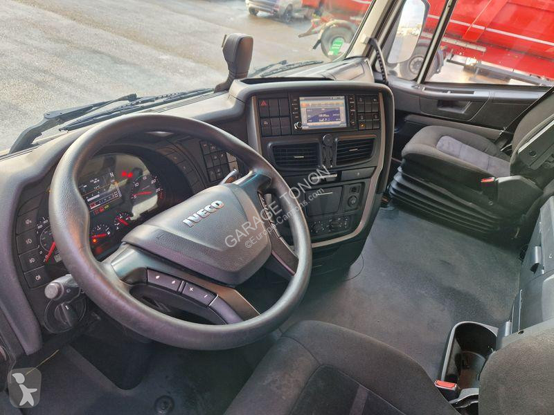 جرار Iveco NP460 GNL / INTARDER