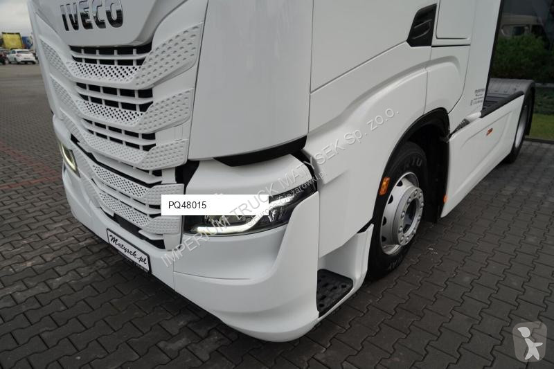 Влекач Iveco 480