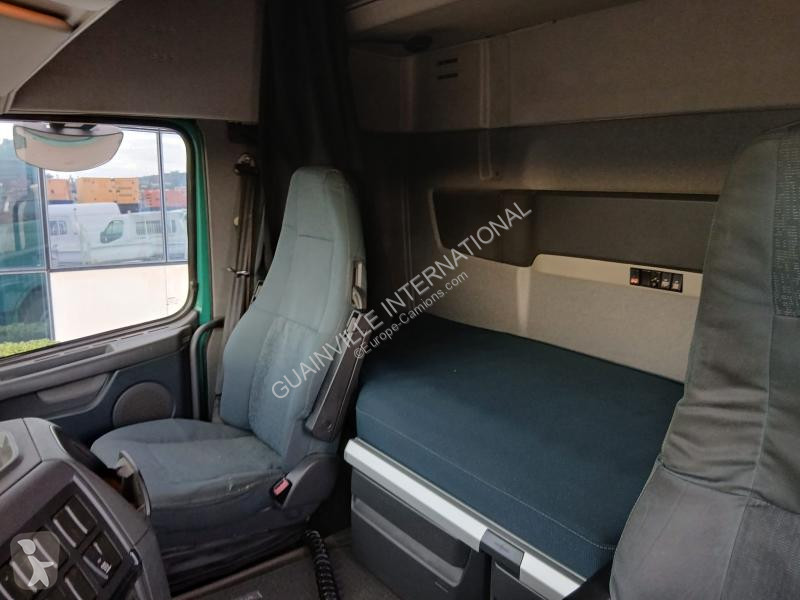 جرار Volvo 500