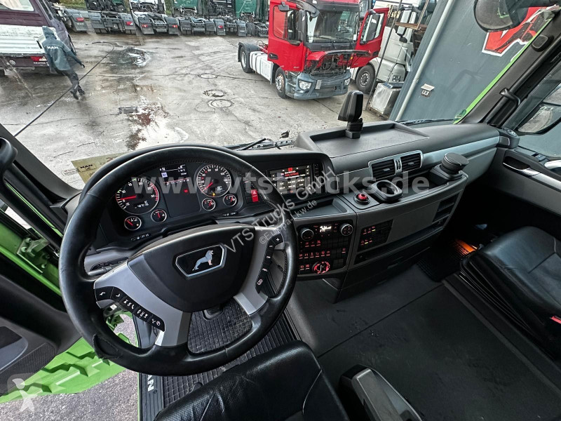 جرار MAN 26.580 6x4 BLS