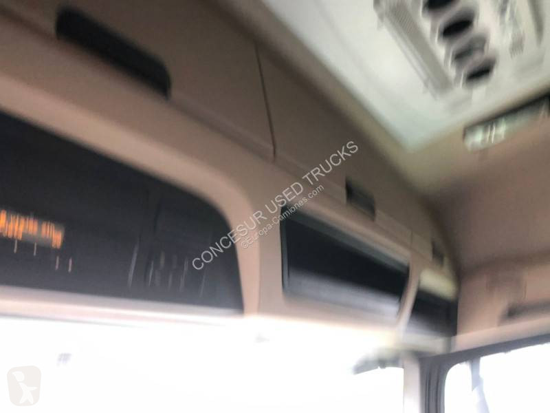 جرار Mercedes