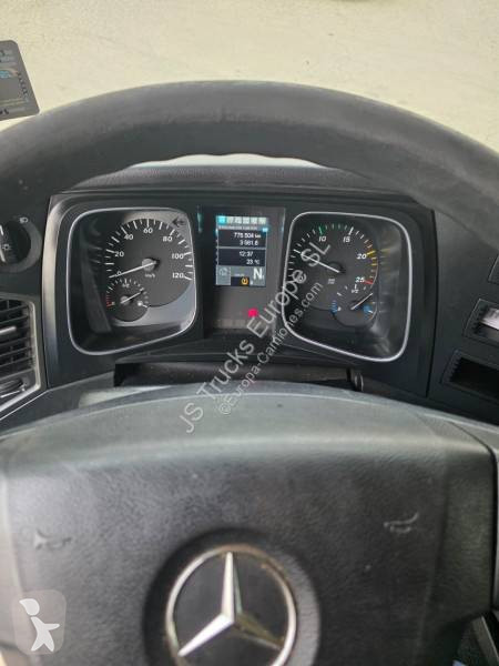 جرار Mercedes