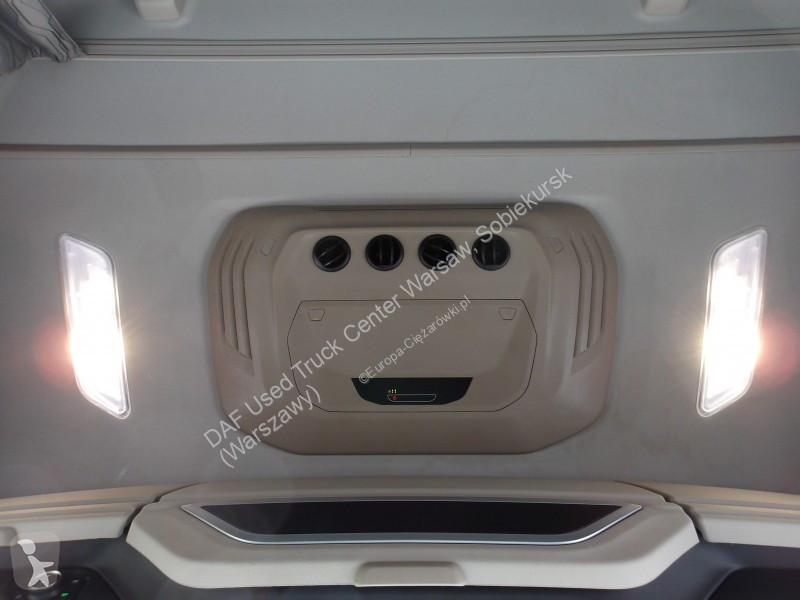 Tahač DAF XG  FT 4X2