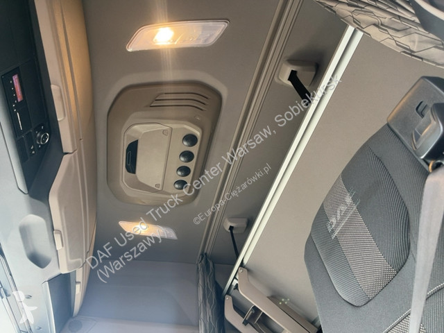 Tahač DAF XFn  FT 4X2