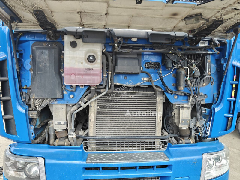 Cabeza tractora Renault 460