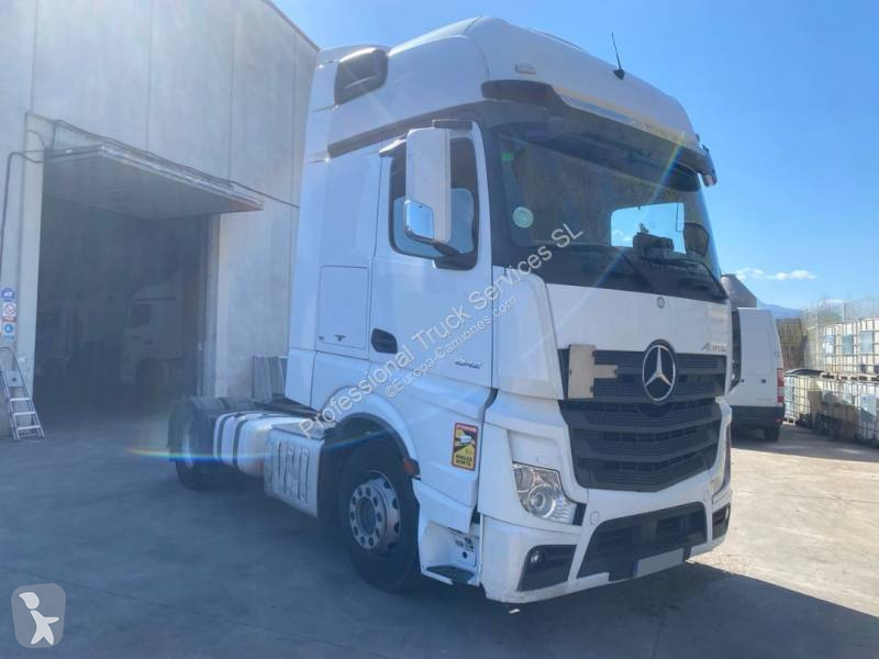 جرار Mercedes