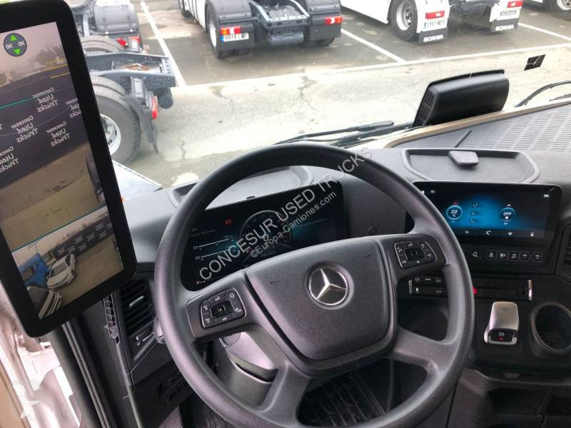 جرار Mercedes
