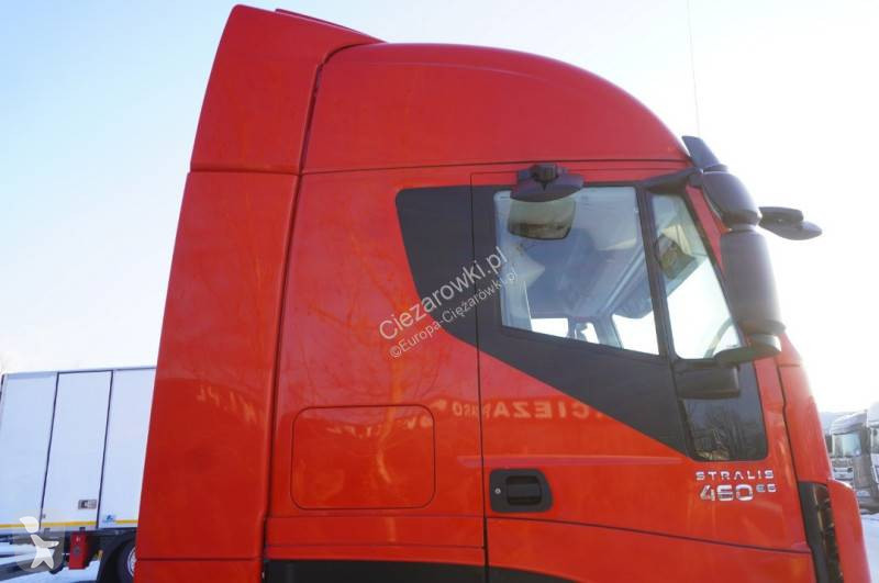 Влекач Iveco