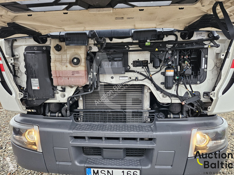 جرار Renault D Wide