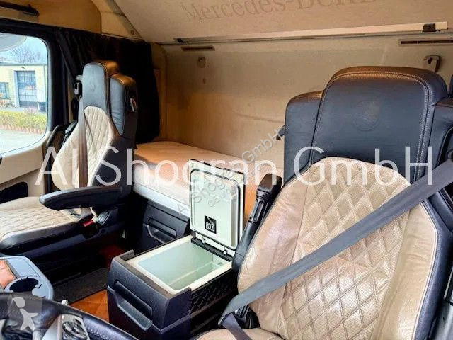 جرار Mercedes 1863 GigaSpace / Euro 6
