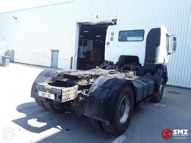 جرار Renault 420