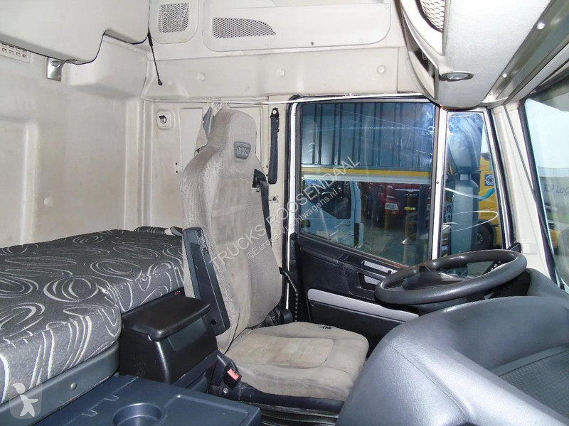 Iveco 420 + EURO 6 + SPOILER tractor unit