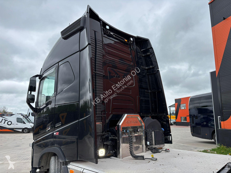 Cabeza tractora Volvo 650 6x2 GCW 70 ton /...