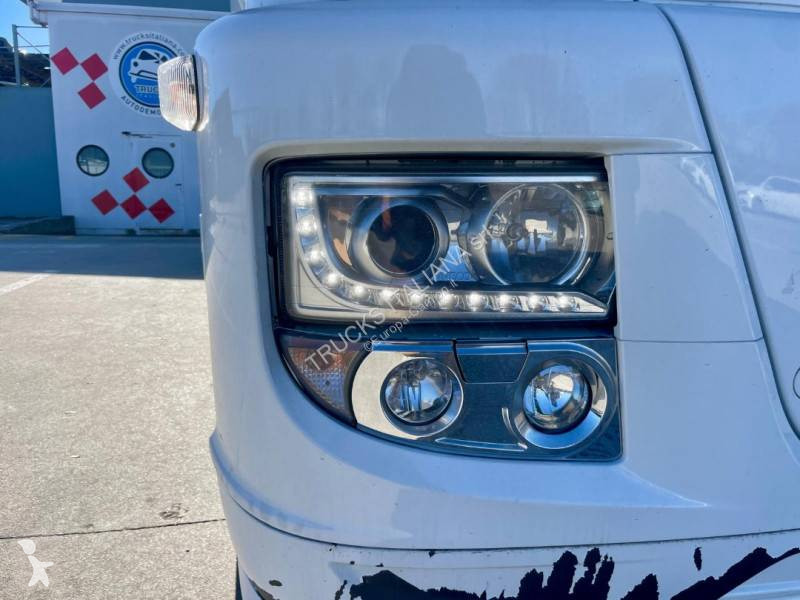 Iveco  tractor unit