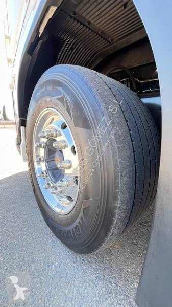 Cabeza tractora Volvo
