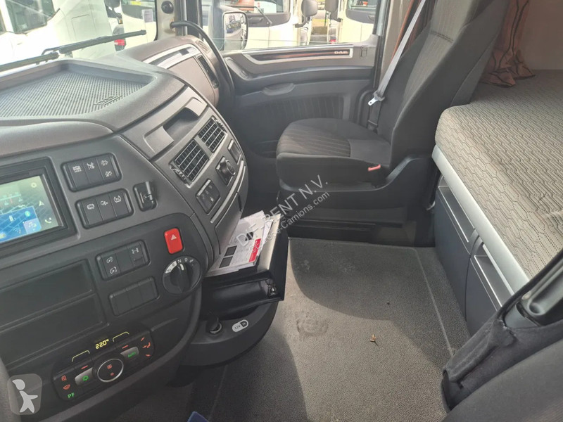 جرار DAF 530 FT SPACE CAB ZF INTARDER
