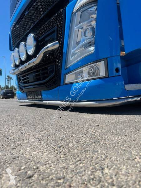 جرار Volvo