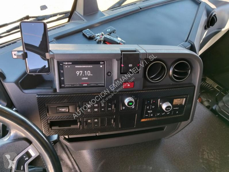 جرار Renault 520 EVO