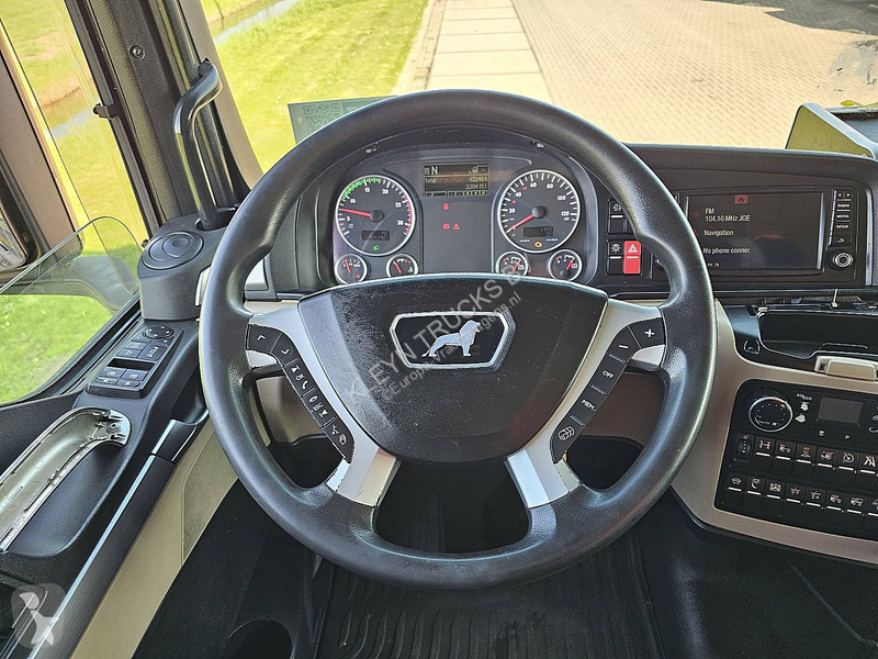 Tracteur MAN 18.460
