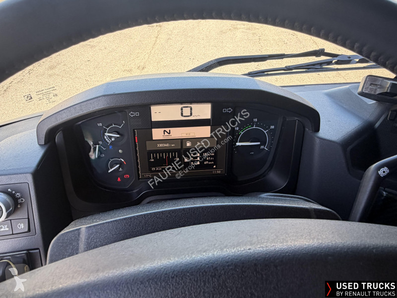 جرار Renault