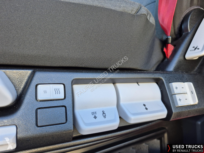 جرار Renault