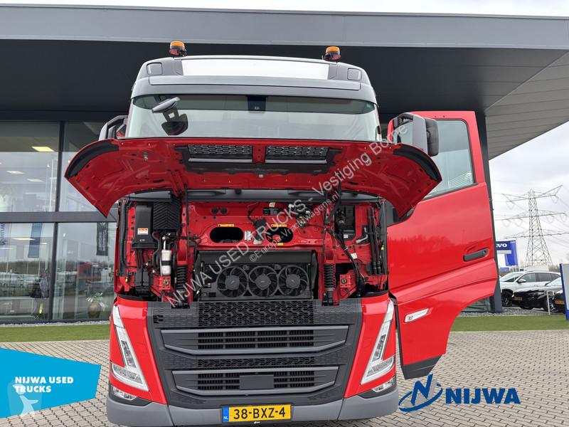 جرار Volvo 460 6x2/4 I-Save + I-Park