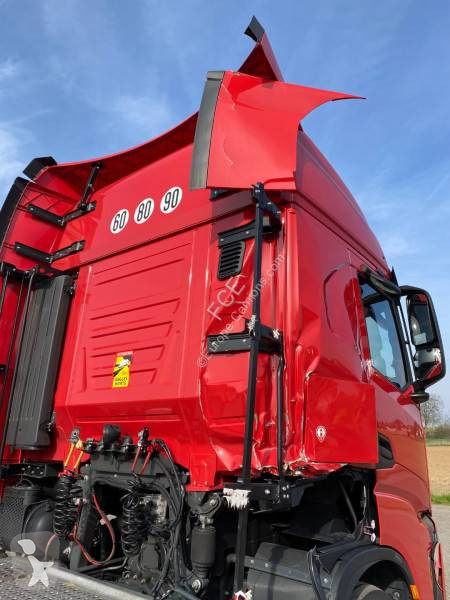 Iveco  tractor unit