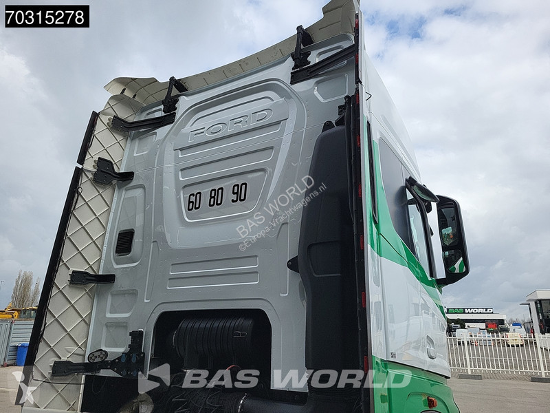 جرار Ford F-Max 500 4X2 Retarder 2xTanks...