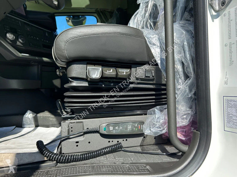 جرار Volvo 13500 | AERO | RETARDER | FULL AIR |...