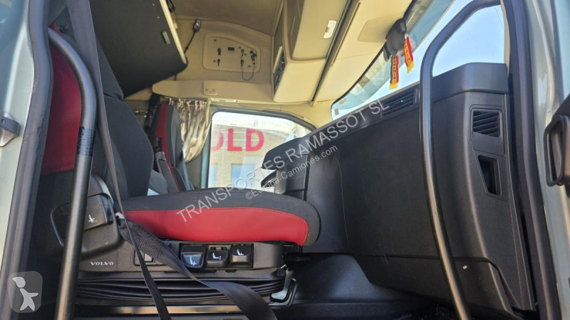 جرار Volvo 500