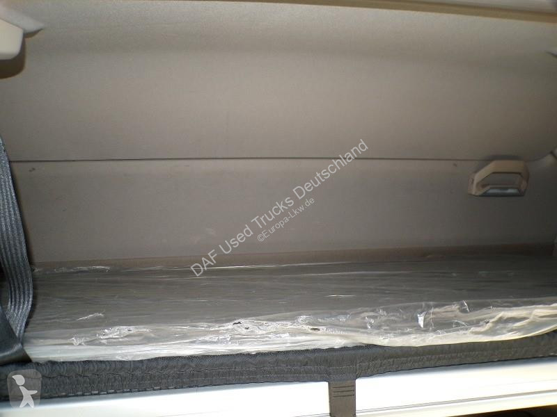 جرار DAF XFn  FT 4X2