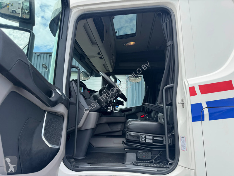 جرار Scania R580 V8 6x2 Boogie Full Air...