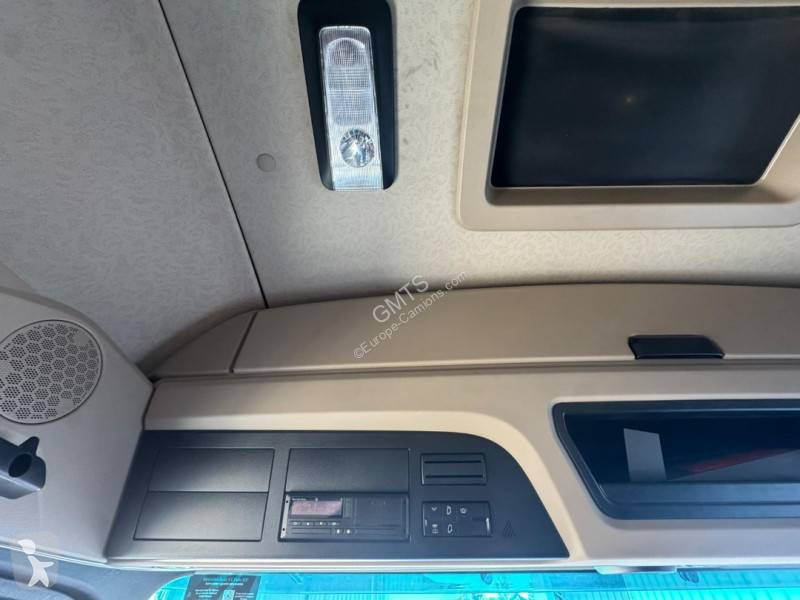 جرار Mercedes