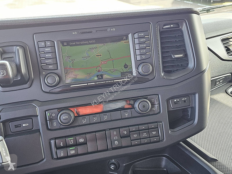 جرار Scania R460 RET. NIHT A/C SUPER