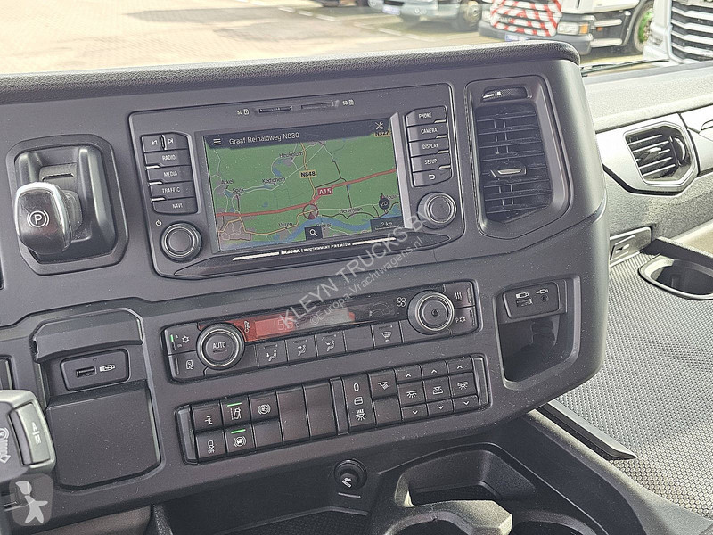 جرار Scania R460 RET. NIHT A/C SUPER
