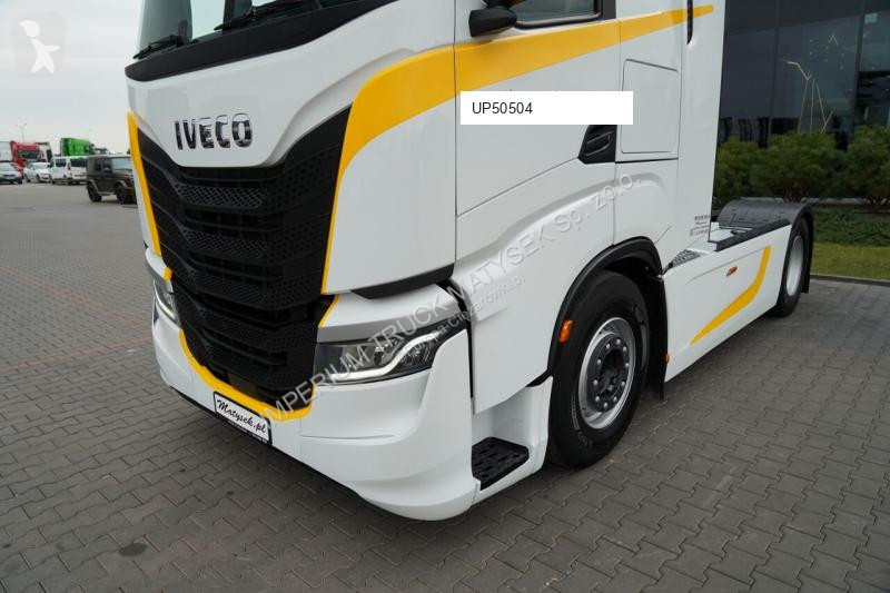 Влекач Iveco / 510