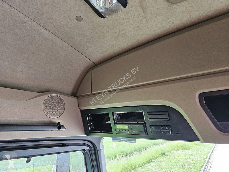 جرار Mercedes ACTROS 1848